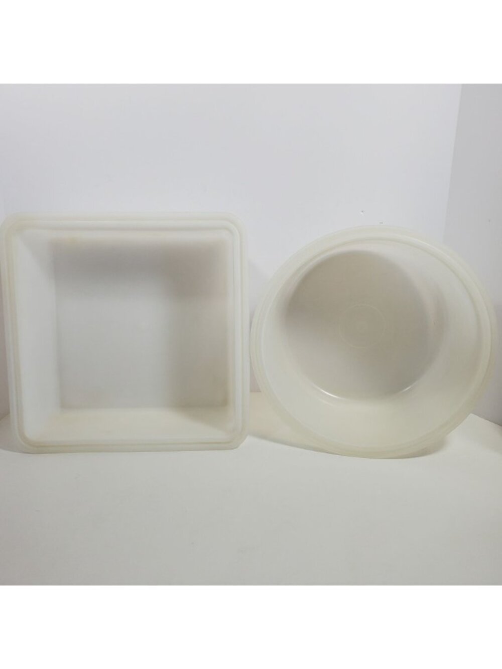 Vintage Tupperware Cake Takers Handles Lot Round Square MCM Harvest Sheer - Picture 3 of 16